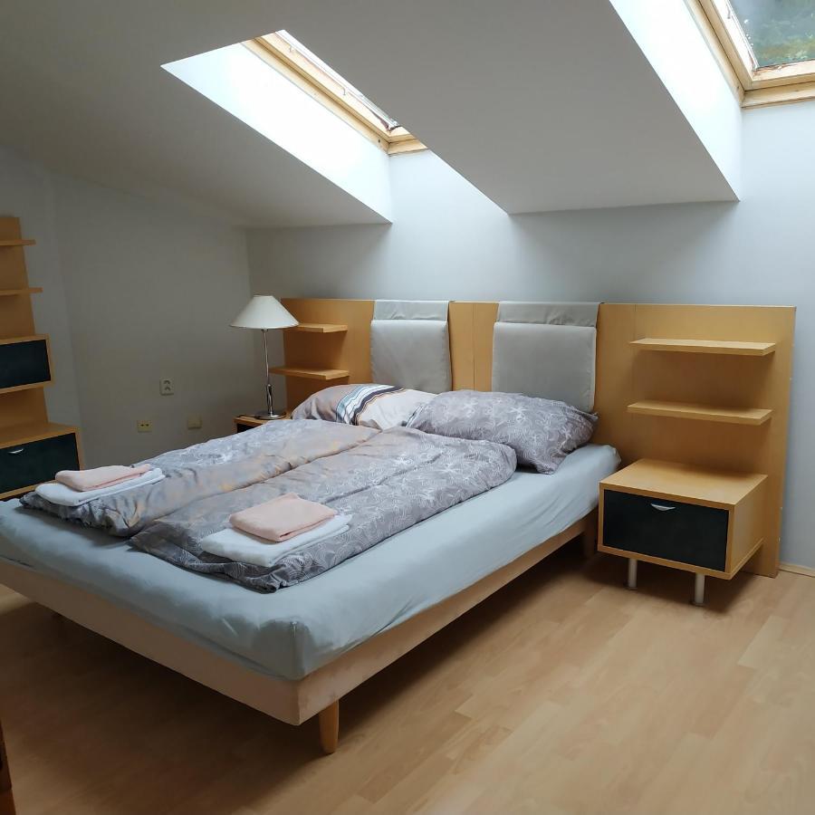 Apartmany Puerto Сенец Екстериор снимка
