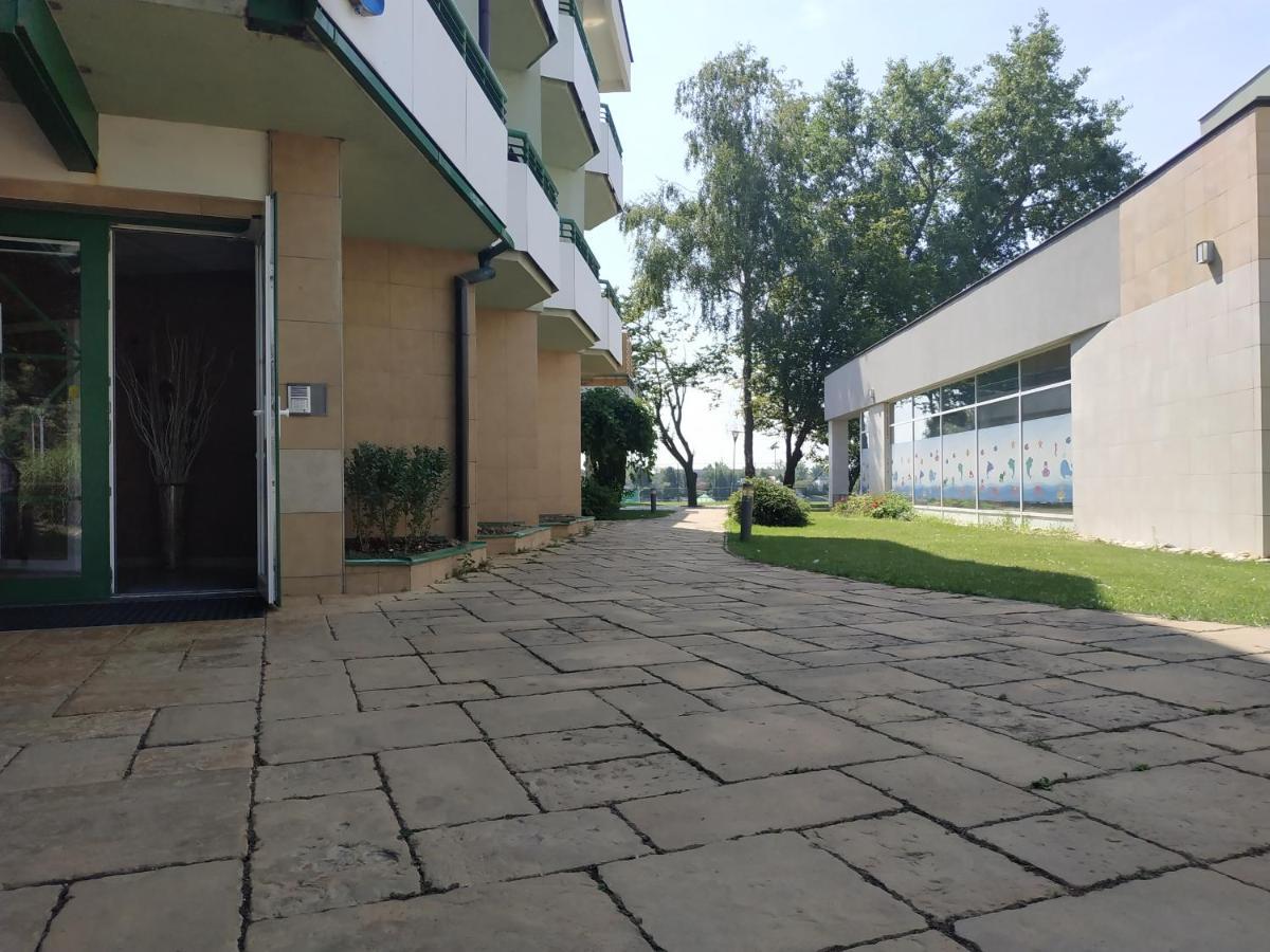 Apartmany Puerto Сенец Екстериор снимка